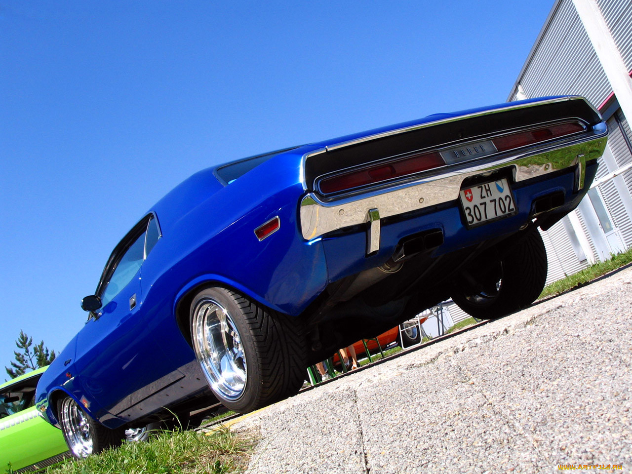 , dodge